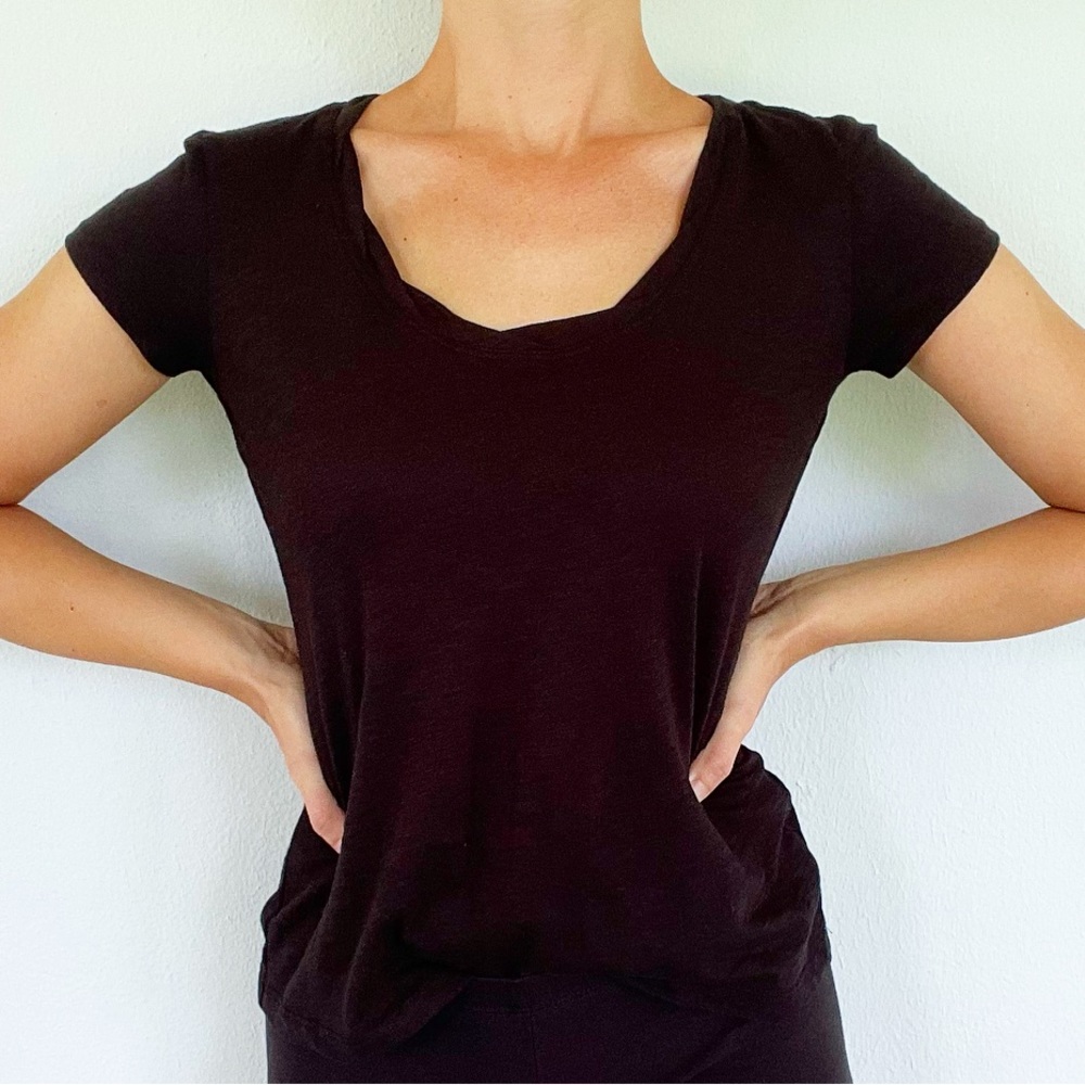 Joie black Pima cotton twist neckline tee size XS